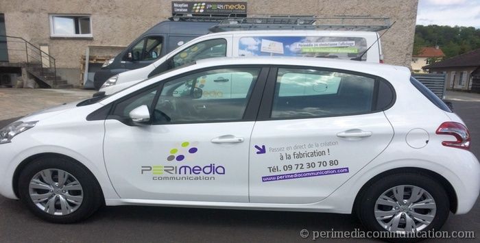 Véhicule perimediacommunication